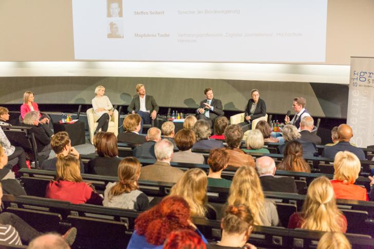 Podiumsdiskussion