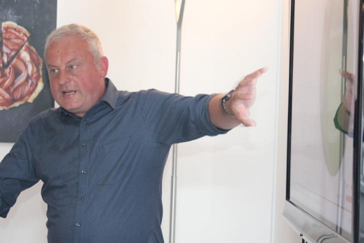 Prof. Michael Clasen bei seinem Vortrag