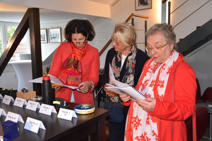 Die Jury bei der Auswahl