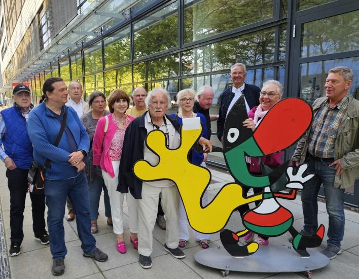 Vor den neuen Räumen des EXPOSEEUMS